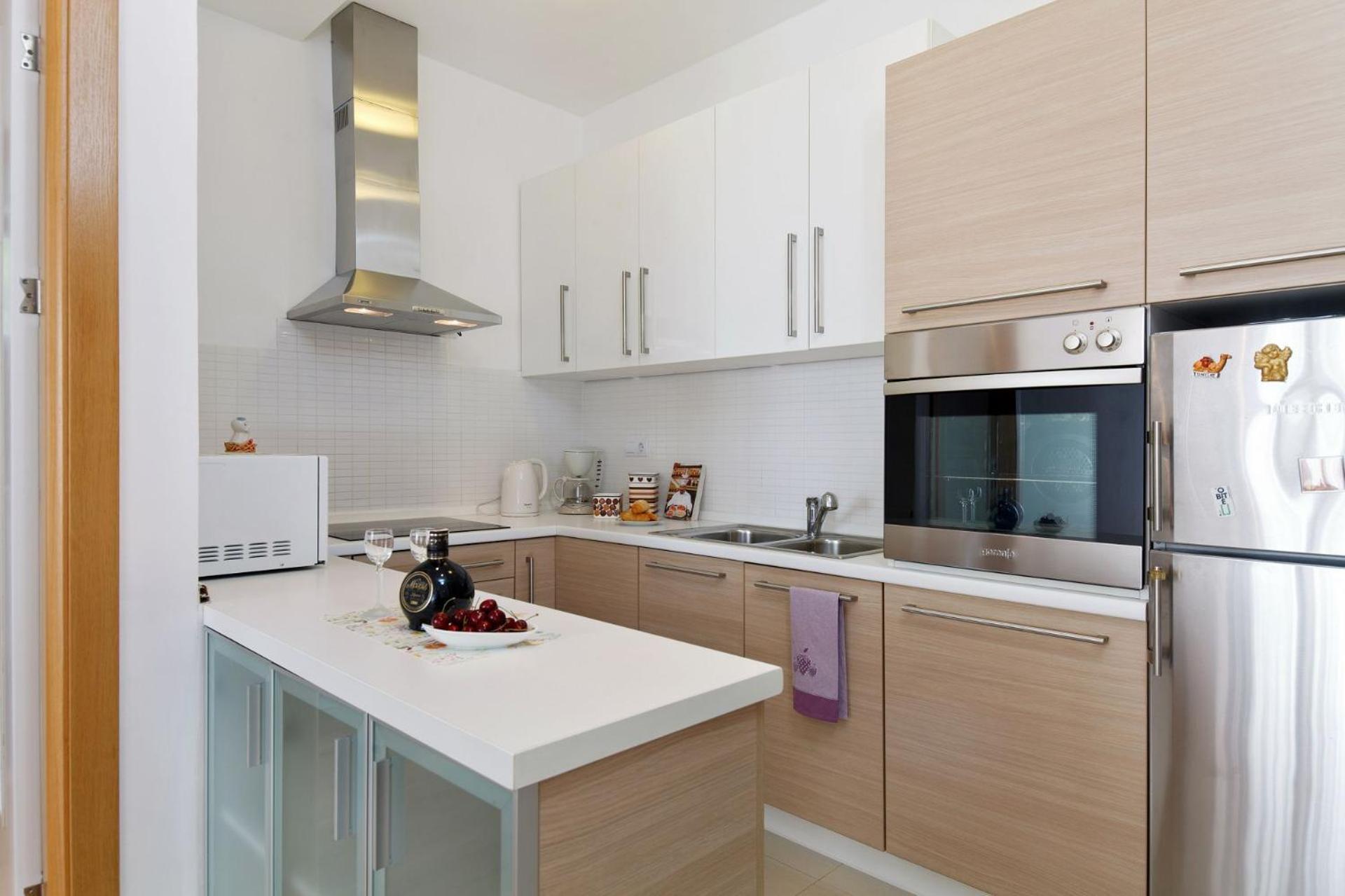 Apartment Marija โตรกีร์ ภายนอก รูปภาพ